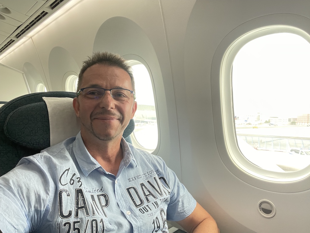 Flug ins Heimatland der Kandidaten