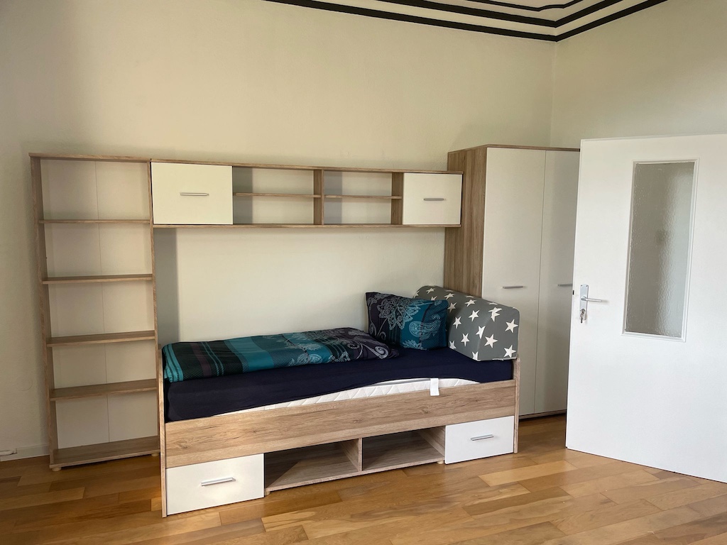 Übergabe einer möblierten Azubi-Wohnung 2025