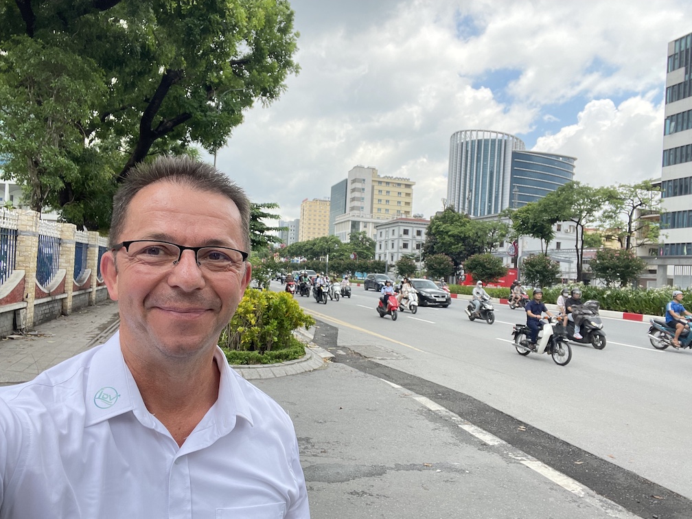 Zur Akquisetätigkeit in Hanoi